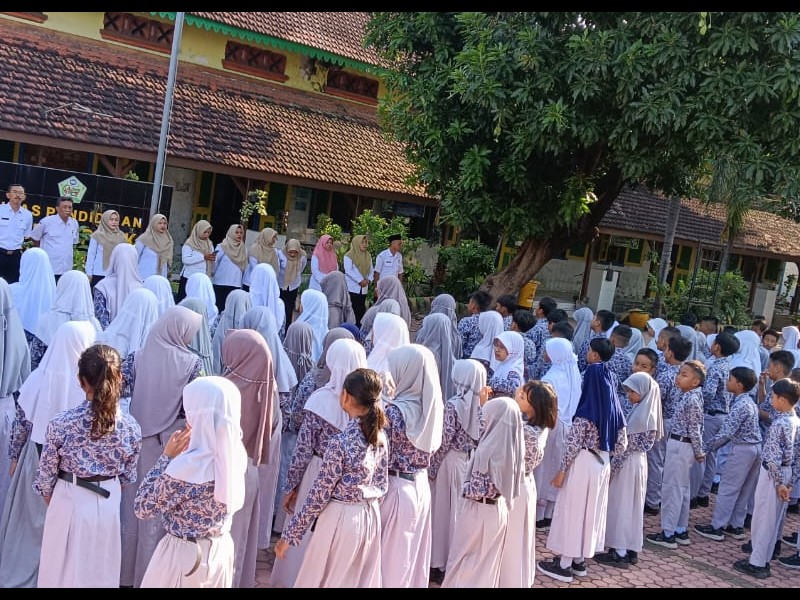 HALAL BIHALAL BERSAMA PARA SISWA